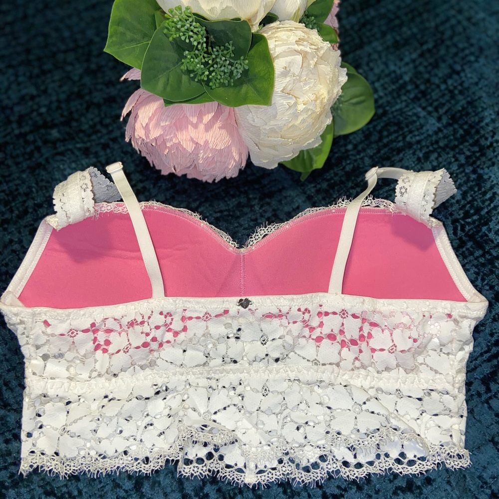 white Lace Bralette, BNWT, Sz S - Picture 2 of 3